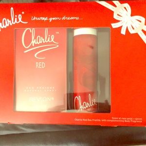 Charlie Red Revlon spray